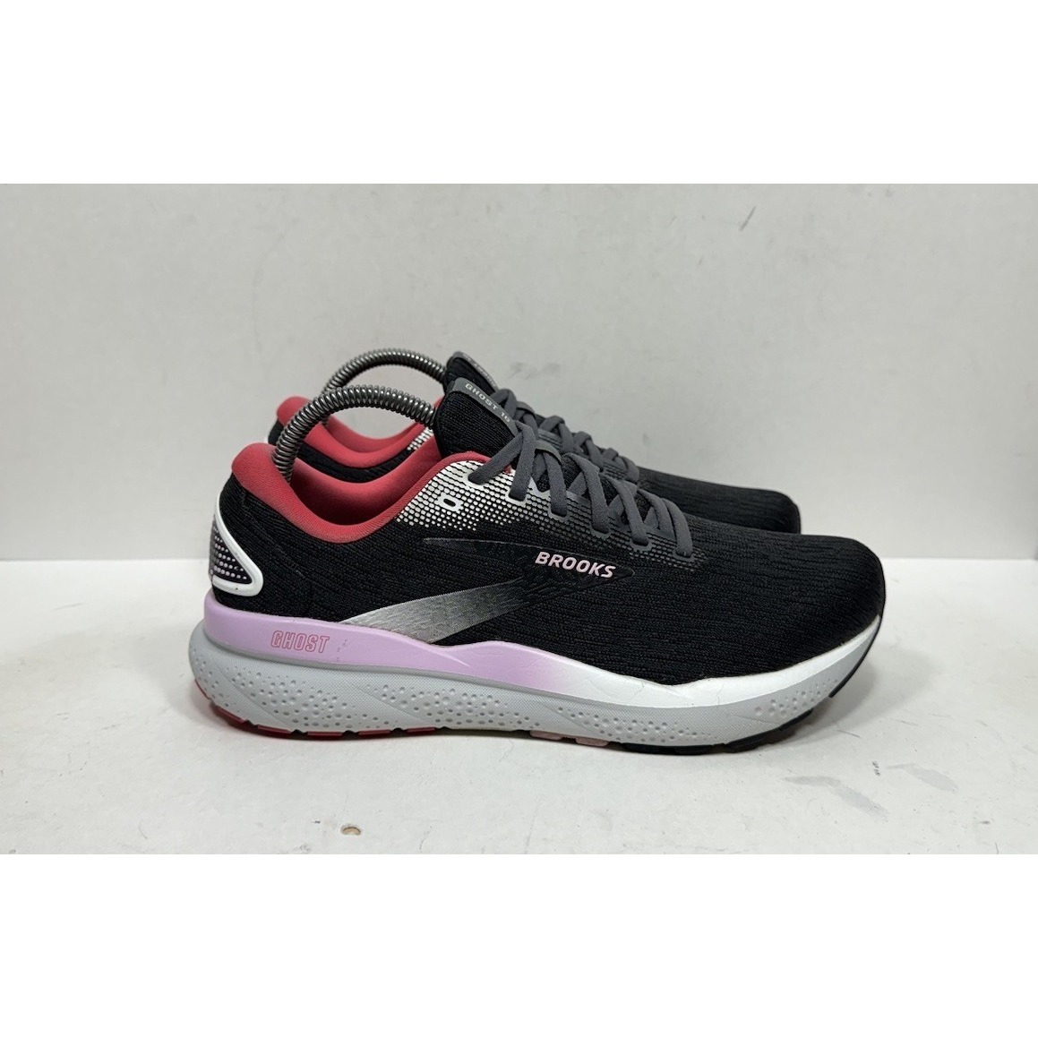 Brooks Ghost 16 Black Raspberry Women's Size 9 Shoe Black 1204071b051